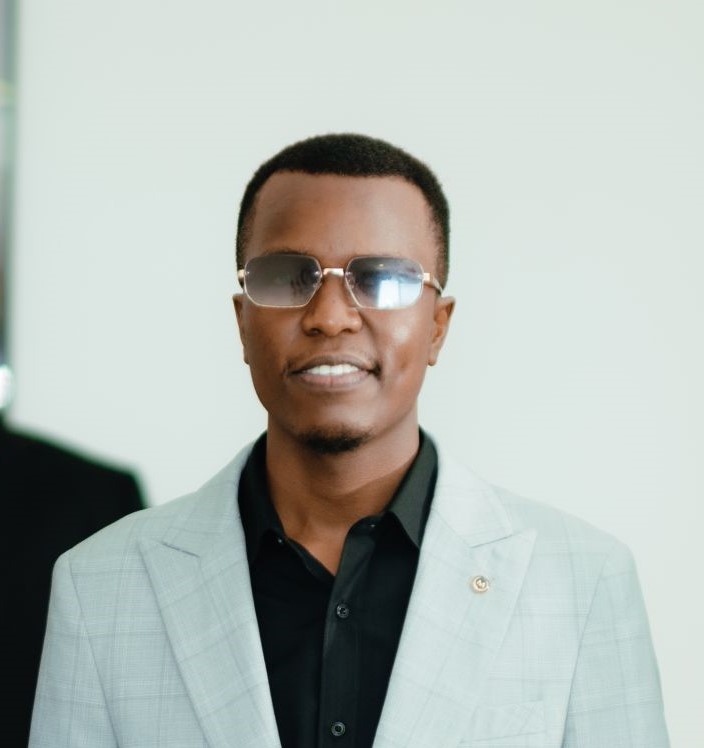 Sir Samwel, CEO of Kings Capital